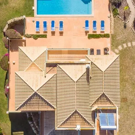 Semesterbostad Agua - Modern Villa, Quiet Location Walkable To Restaurant And Supermarket *