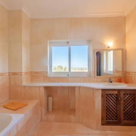 Agua - Modern Villa, Quiet Location Walkable To Restaurant And Supermarket בית נופש *