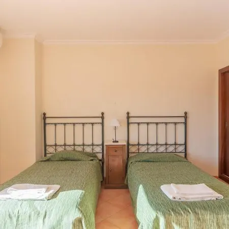 Agua - Modern Villa, Quiet Location Walkable To Restaurant And Supermarket * Guia (Faro)