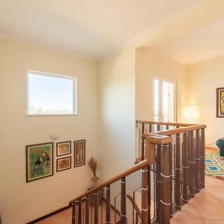 בית נופש Agua - Modern Villa, Quiet Location Walkable To Restaurant And Supermarket גיאה