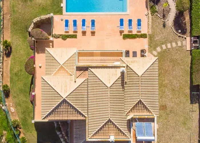 Villa Agua - Modern Villa, Quiet Location Walkable To Restaurant And Supermarket *