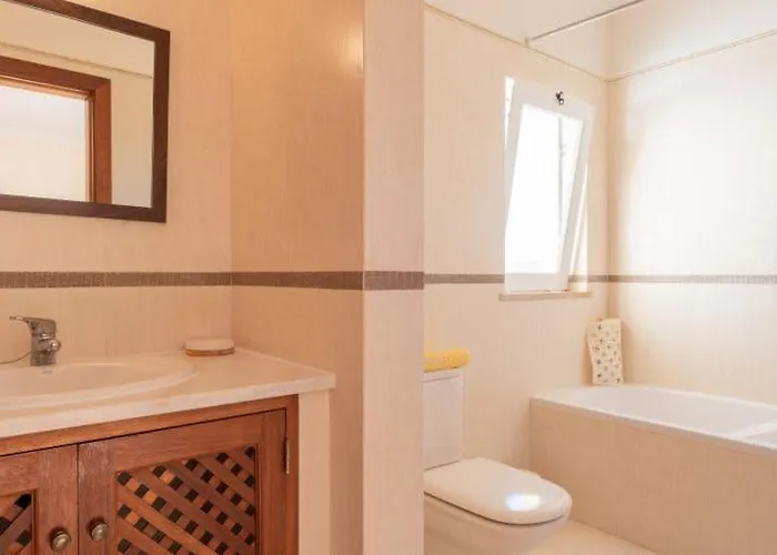 Agua - Modern Villa, Quiet Location Walkable To Restaurant And Supermarket Villa