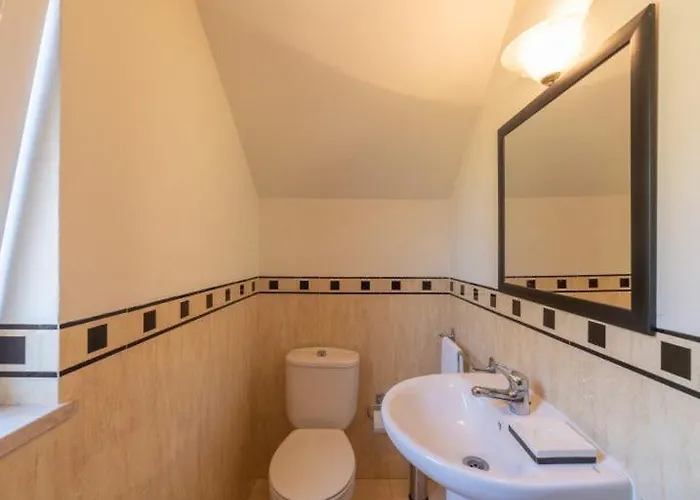 Agua - Modern Villa, Quiet Location Walkable To Restaurant And Supermarket Villa