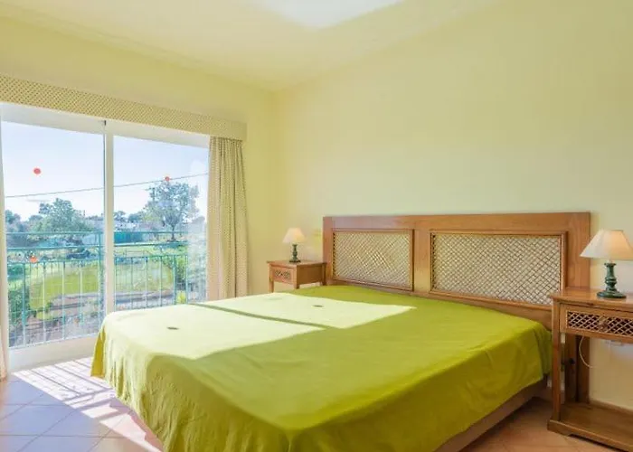 Agua - Modern Villa, Quiet Location Walkable To Restaurant And Supermarket Villa Guia (Faro)