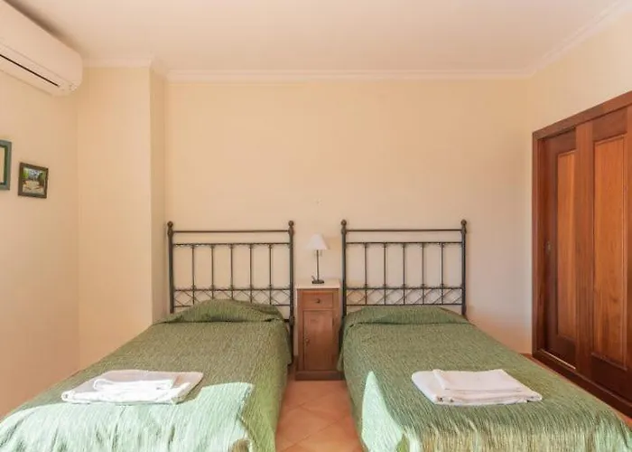 Agua - Modern Villa, Quiet Location Walkable To Restaurant And Supermarket * Guia (Faro)