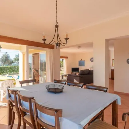 Agua - Modern Villa, Quiet Location Walkable To Restaurant And Supermarket * Guia (Faro)
